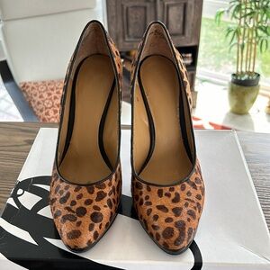 Nine West 7M Leopard Calf Hair Heels